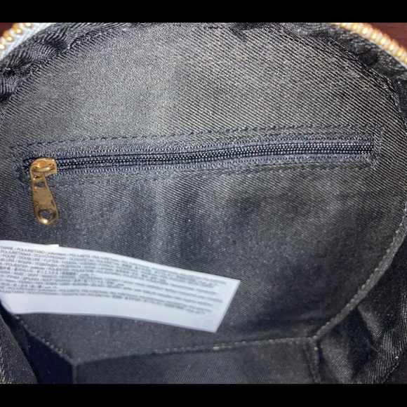 Round Crossbody Bag - Python Leather - Picture 6 of 7